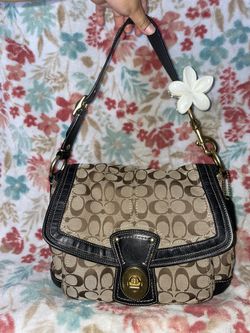 Coach Ali Turnlock Legacy(DM For Price)