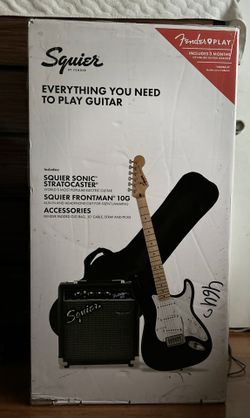Squier Sonic Stratocaster Electric Guitar Pack With Fender Frontman 10G Amp Black