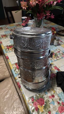 Stainless Steel 3-Tier Tiffin Carrier