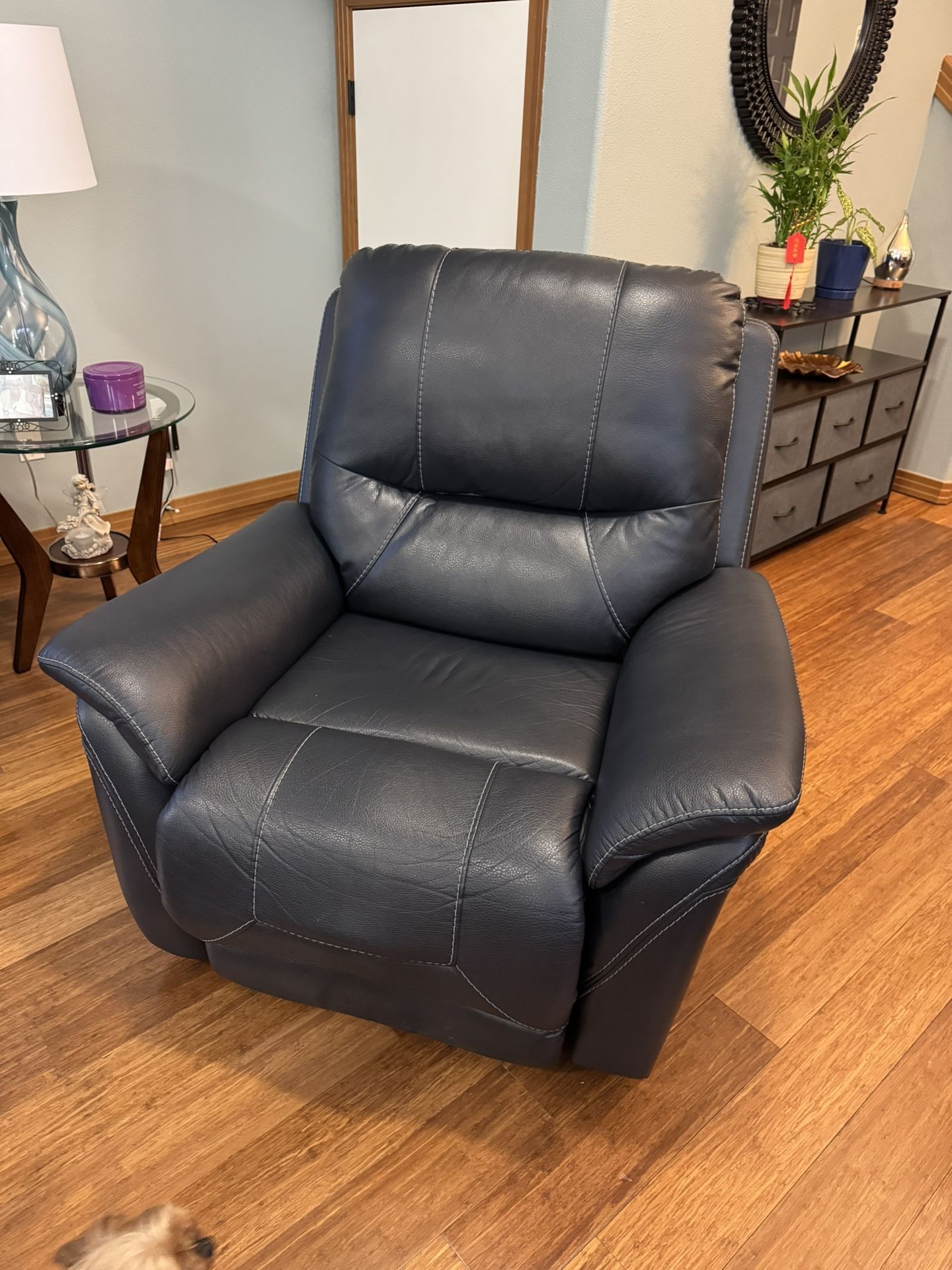 Power Recliner $80