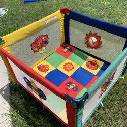 Graco Pack N Play TotBloc Playard