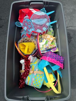 Assorted Easter Decor Tote