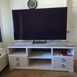 65 In Samsung OLED TV