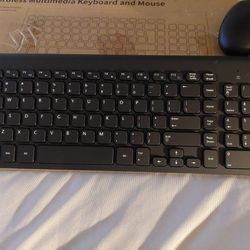 Cordless Keyboard And Mouse 