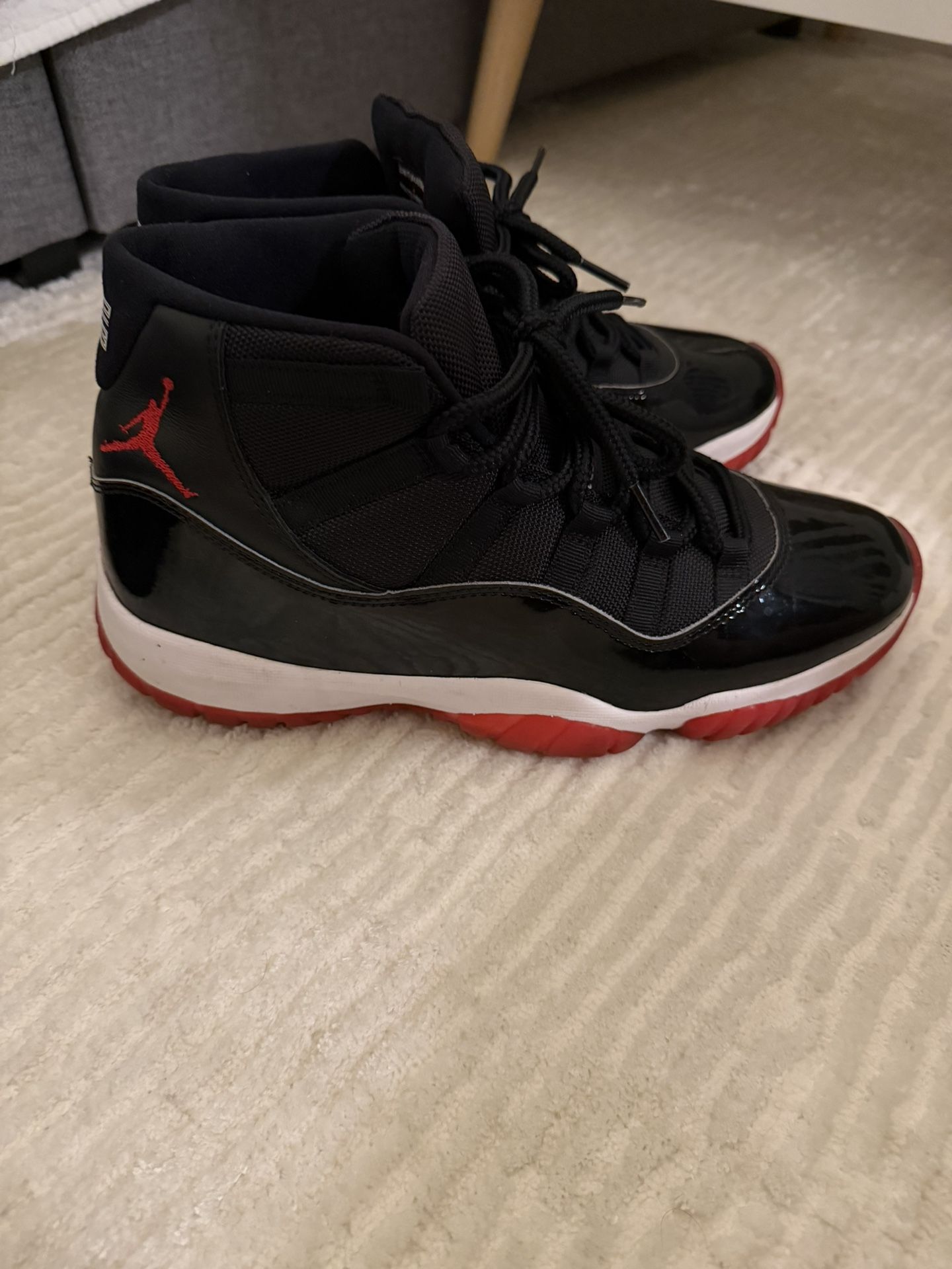 Air Jordan 11 Bred Size 10.5