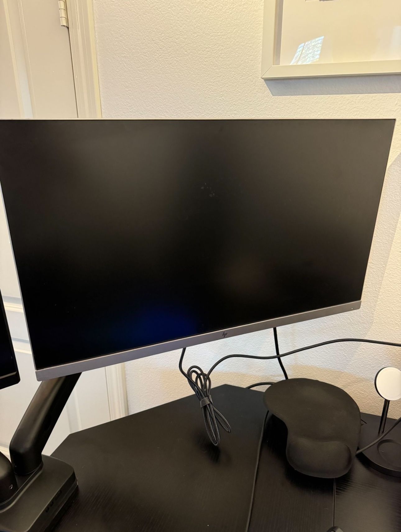 HP EliteDisplay E273 27-inch Monitor $50
