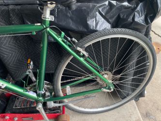 Raleigh mens bike