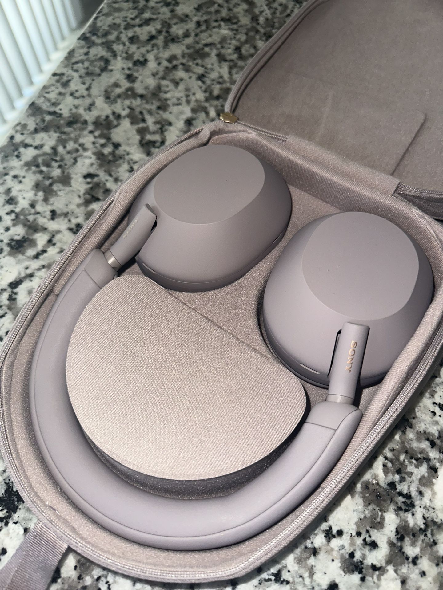Sony WH-1000XM5 Premium Wireless Noise Canceling Headphones Smokey Pink