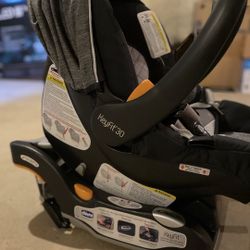 Chico Key Fit30 Bravo Car Seat With Base -Like New