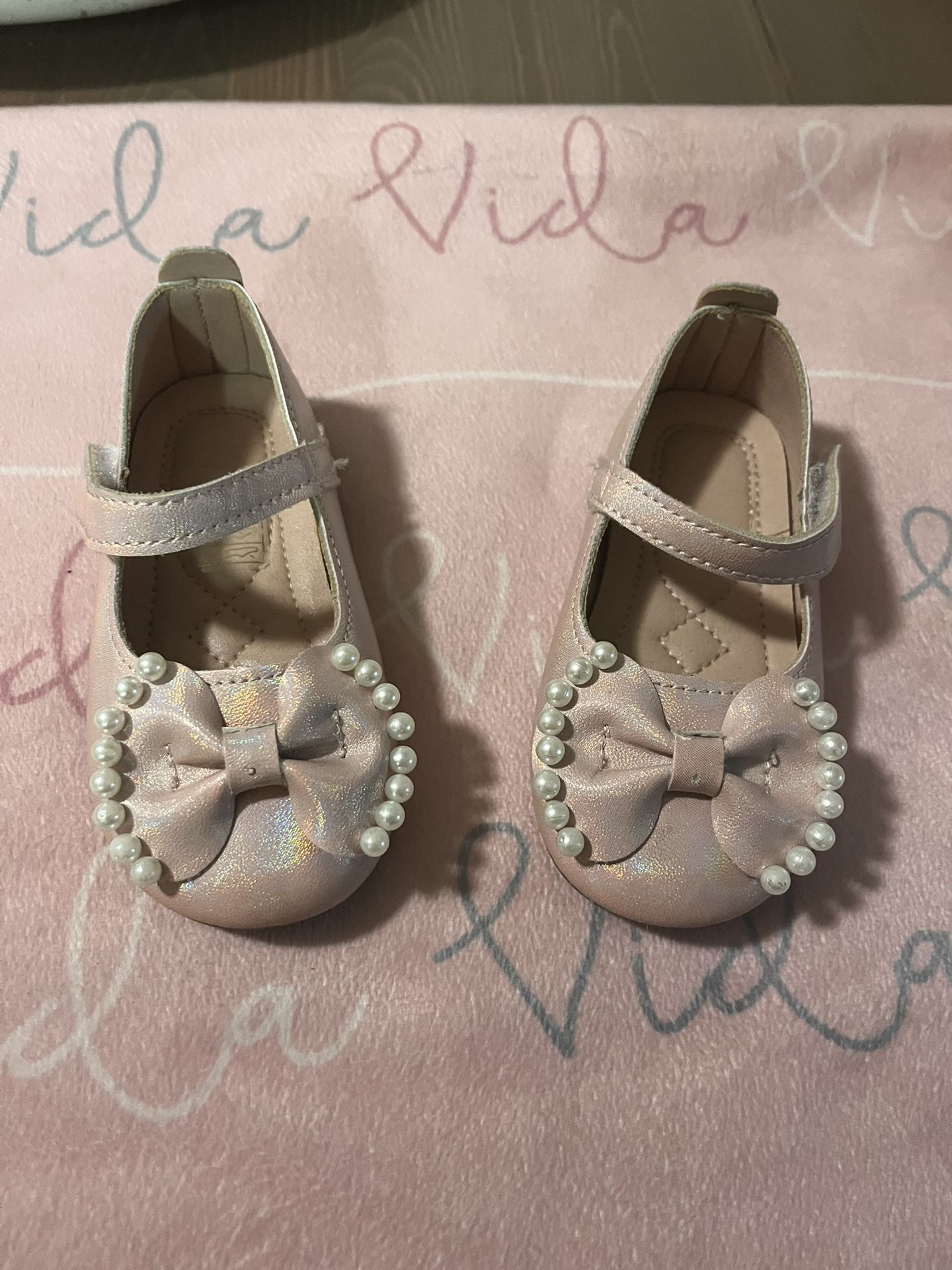 pink girls' shoes