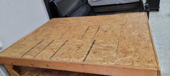 Queen Size Wooden Bed Plataform
