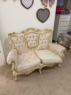 Vintage French / Victorian Style Ornate Loveseat and chairs – Cream & Gold