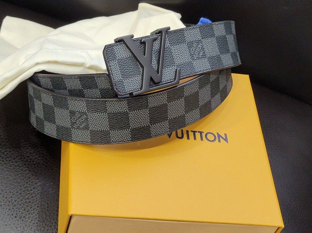 Mens Louis Vuitton Belt Black Damier LV Belt for Sale in Thornwood, NY -  OfferUp