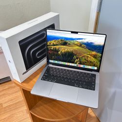 Apple MacBook Pro 14” 2023 M3 16GB 1TB Like New Apple Warranty Till 08/01/2025