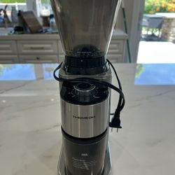 Electric Burr Coffee Grinder – Adjustable Grind Settings – Like New