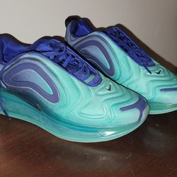 Nike AirMax 720   Size 5 Youth