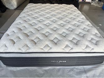 Helix Plus Luxe Queen Mattress