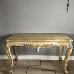 Console/entry Table 