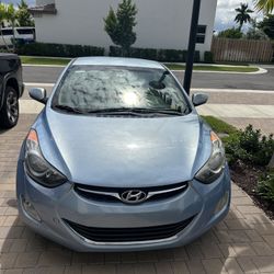 Hyundai 2012 Elantra