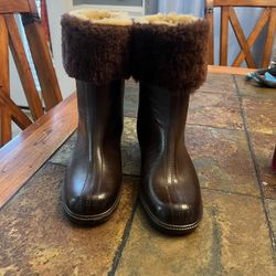 Vintage boots with fur lining, waterproof, size 7