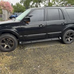 2004 Ford Expedition