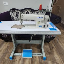 New Sewing Machine Never Used 
