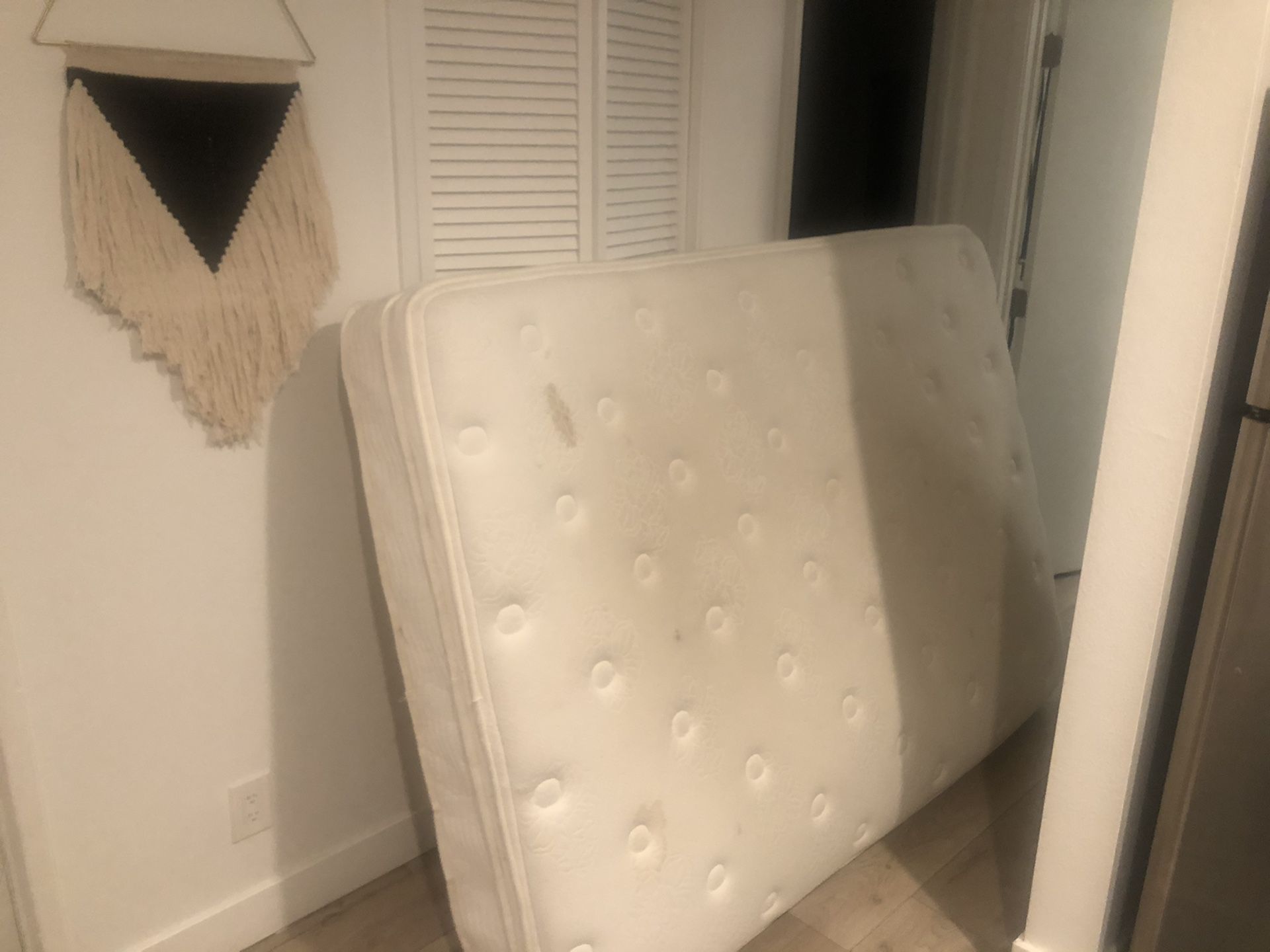 Free full size mattress