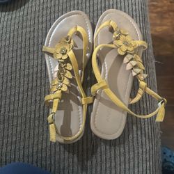 Women’s Yellow Flower Sandals