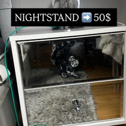 1 Nighstand 
