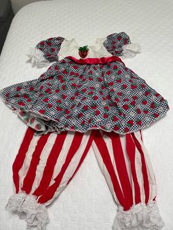 Girls costume