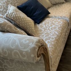 2 Couches With Coffee Table And Side Table
