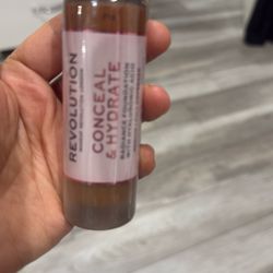 Revolution Conceal And Hydrate F13