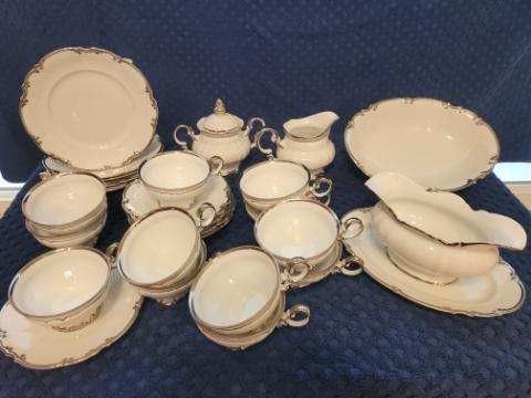 HUTSCHENREUTHER Bone China