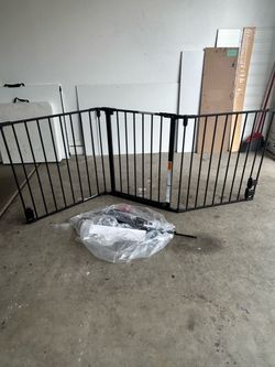 New Black Metal Baby or Pet Gate