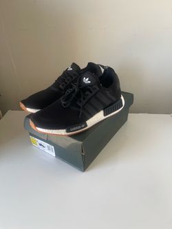 New never used or tried on!   Mens size  10