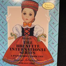 Paper Dolls, Madam Alexander, Beautiful Collection