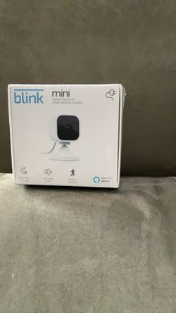 Blink Mini - Compact indoor plug-in smart security camera, 1080p HD