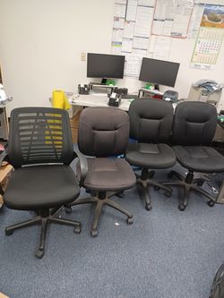 FREE Office Chairs – Must Pick Up ASAP