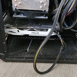 Gaming Pc//complete Setup.