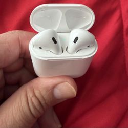 Apple AirPods 
