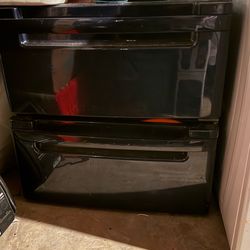 Laundry machine storage units