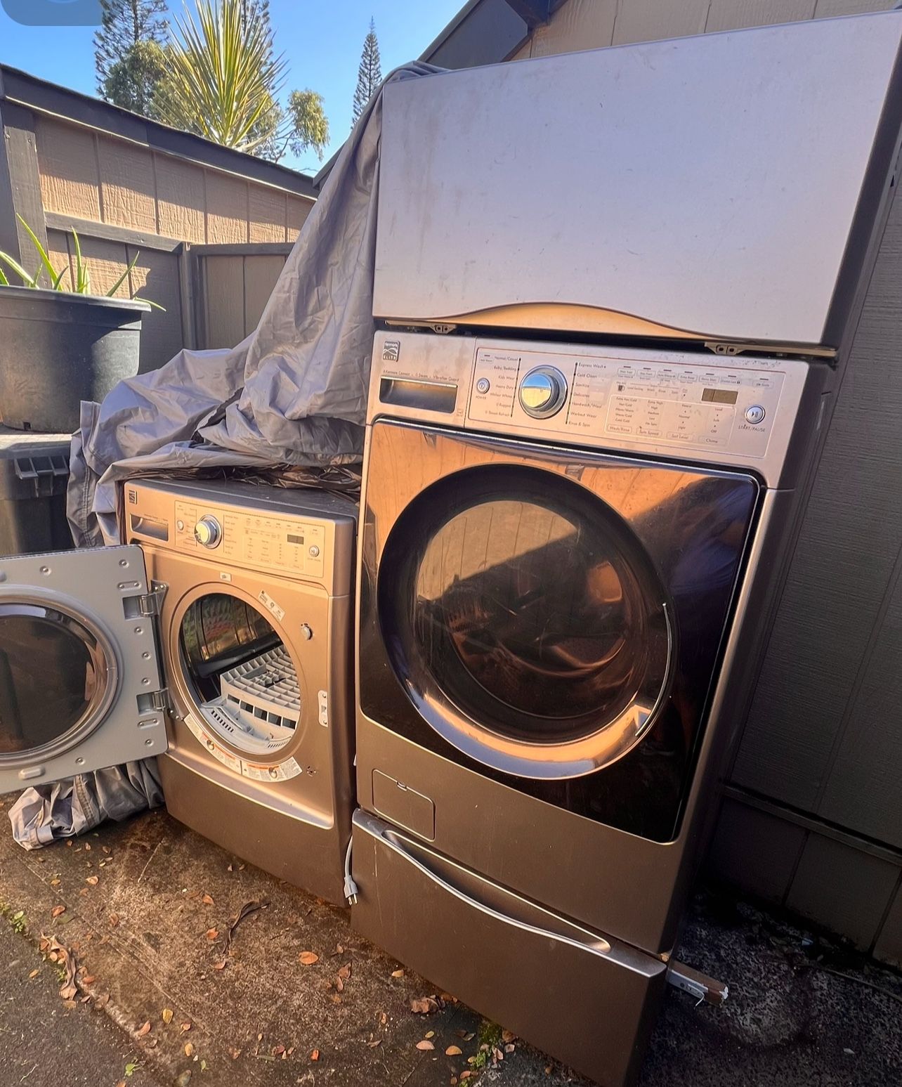 Kenmore Elite Washer Dryer & 2 Pedestal W/ Drawer Storage 