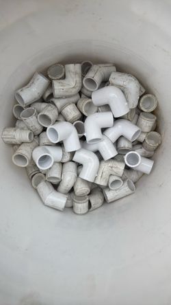 I Bucket Of Fittings Mix 1/2”