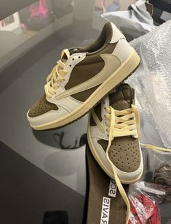 Jordan 1 Low Travis Scott Style – New, Unworn