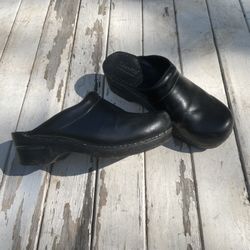 VTG Sanita Leather Clogs size8/38 Danish Unisex