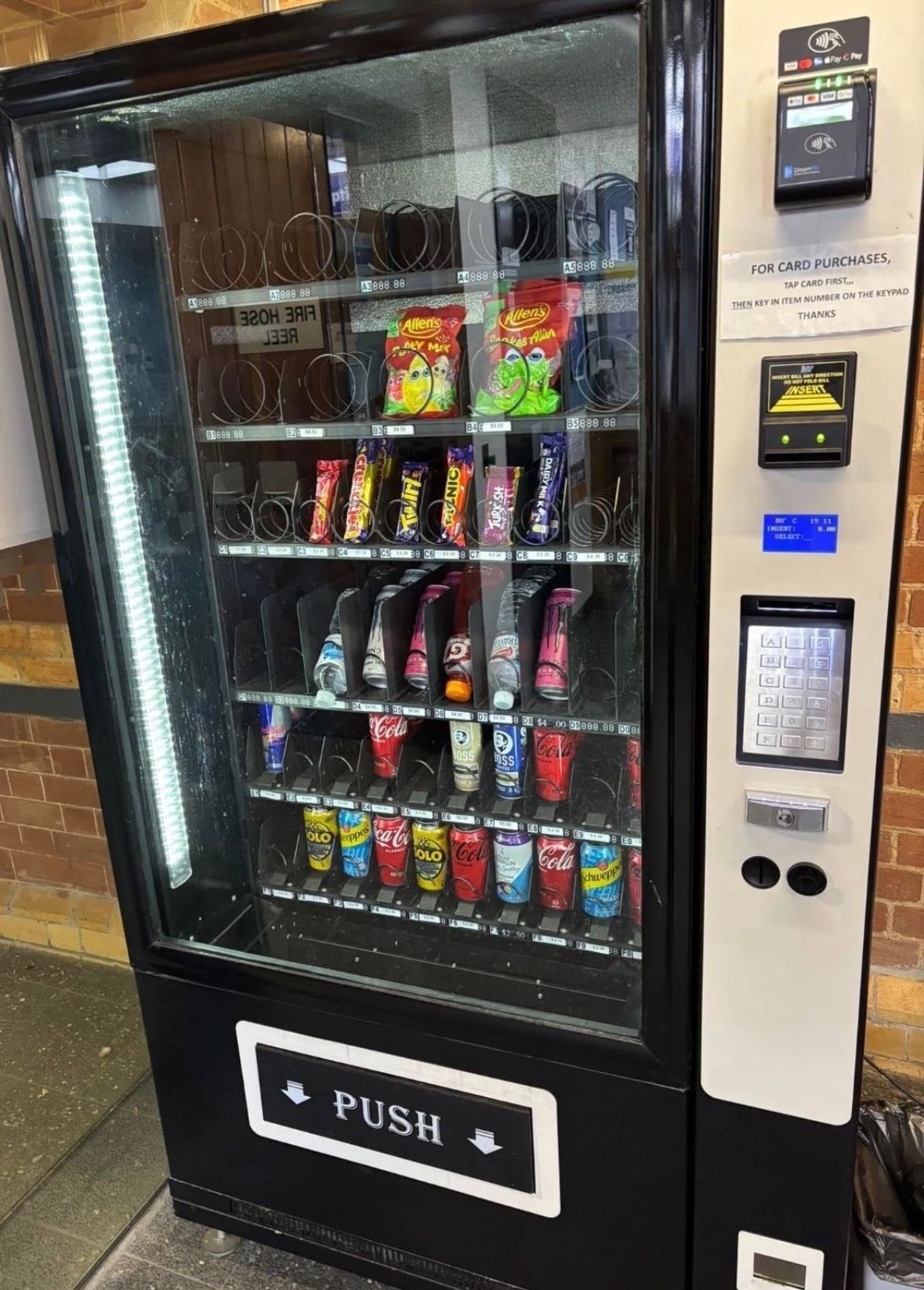 AMB350 Combo Snacks Vending Machine With Credit Card Reader