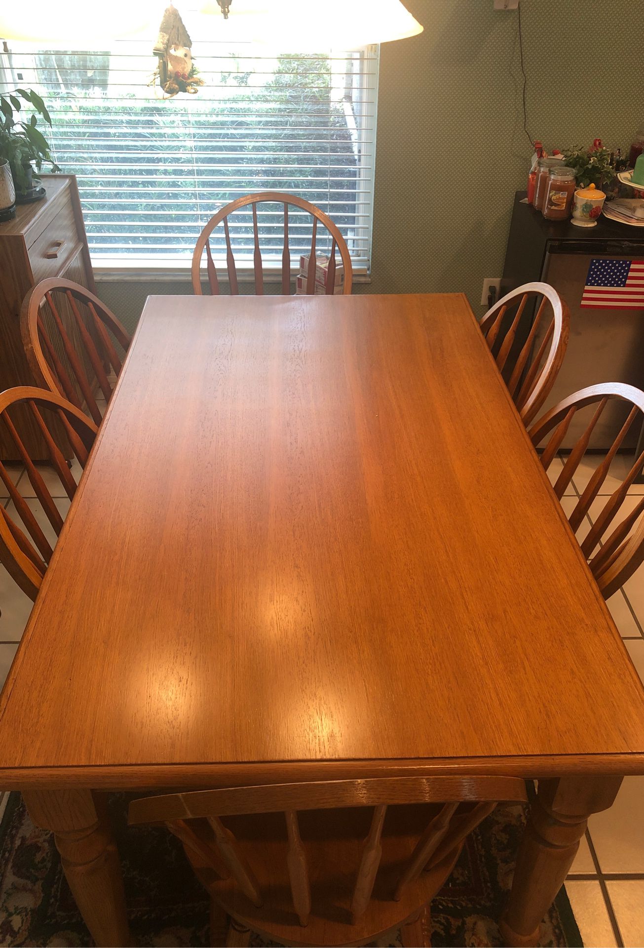 Oak Kitchen Table w 6 chairs