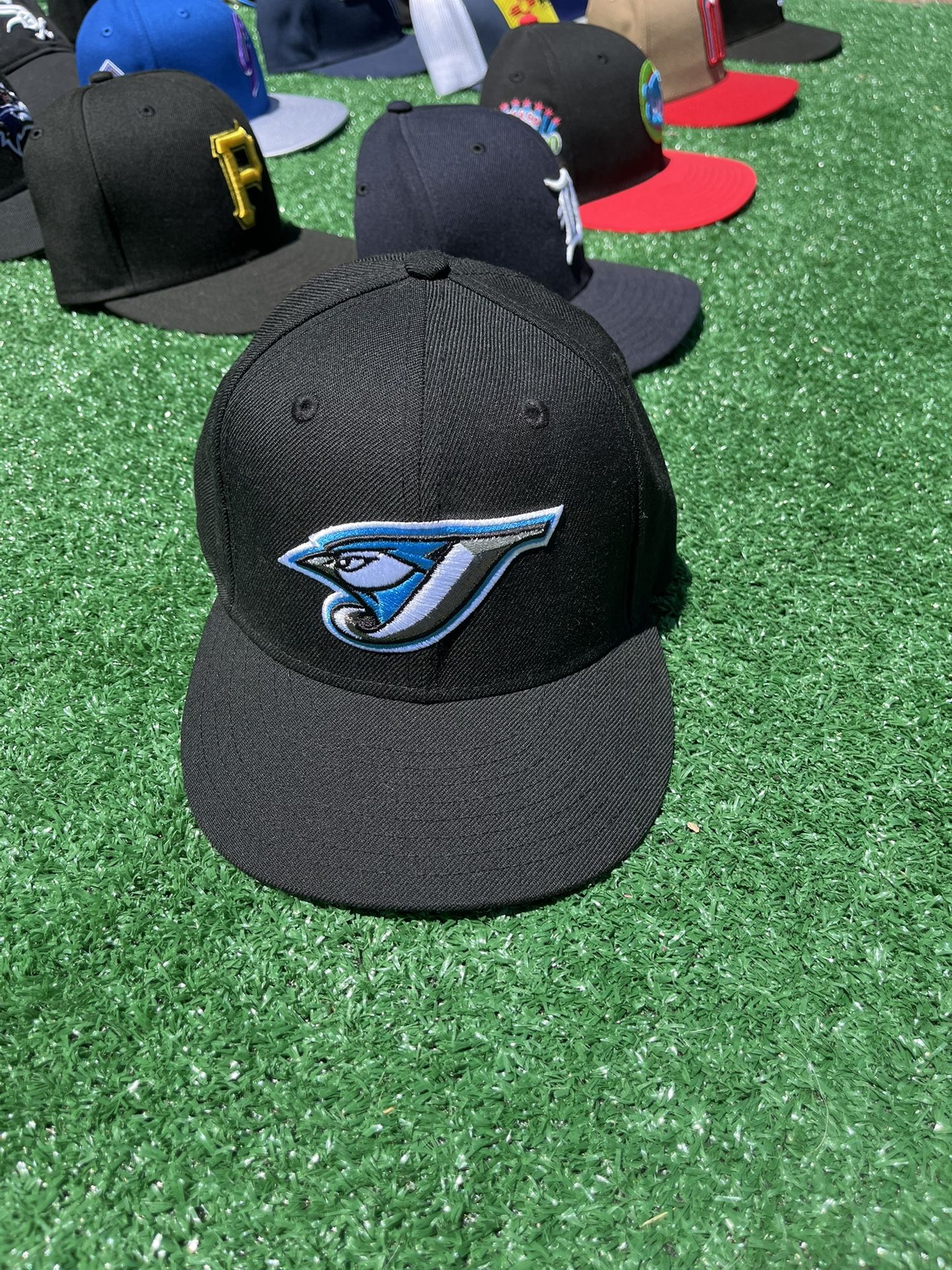 Blue Jays Size 7 1/8