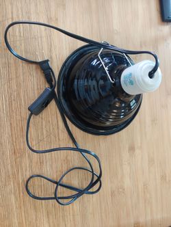 Flukers Dome lamp 8.5" reptile light