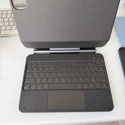 ESR iPad Pro 11 Inch Case with Keyboard (M5/M4, 2025/2024)